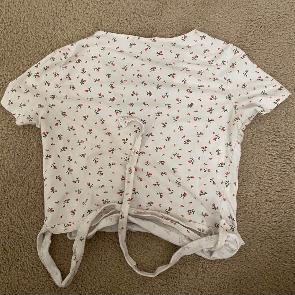 Brandy Melville Rae Top - Picture 2 of 3